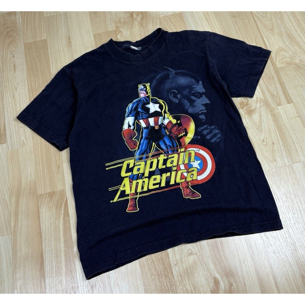 Vintage Y2K Captain America Graphic T-Shirt / Marvel / Youth Size Medium
